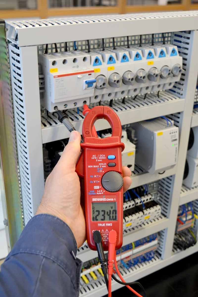 BENNING 044689 TRUE RMS Stromzangen-Multimeter CM 2-1