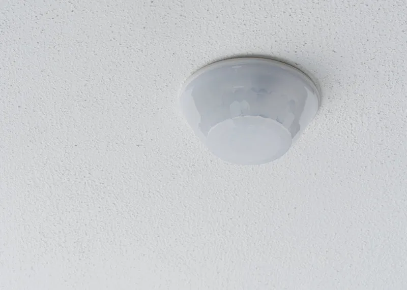 KNX Flur Präsenzmelder 28x5m Deckenmontage IP54 - 1039072