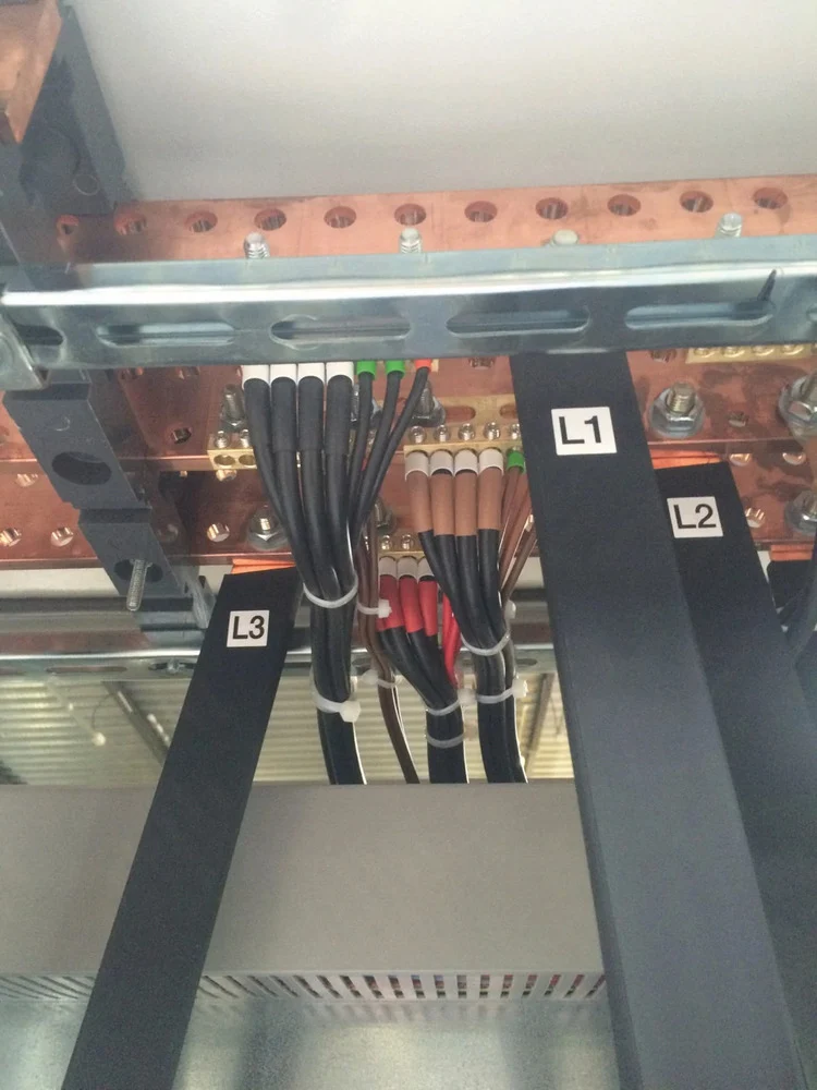 Nvent Eriflex CB7X16 Universelle Anschlussbusbar - 553150