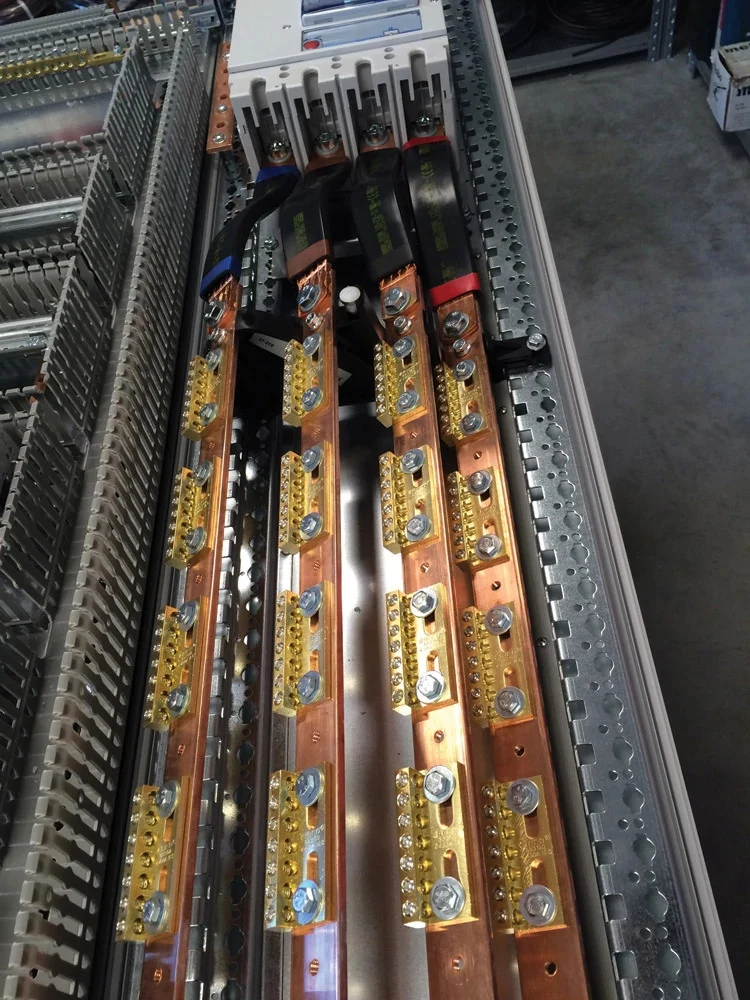 Nvent Eriflex CB7X16 Universelle Anschlussbusbar - 553150