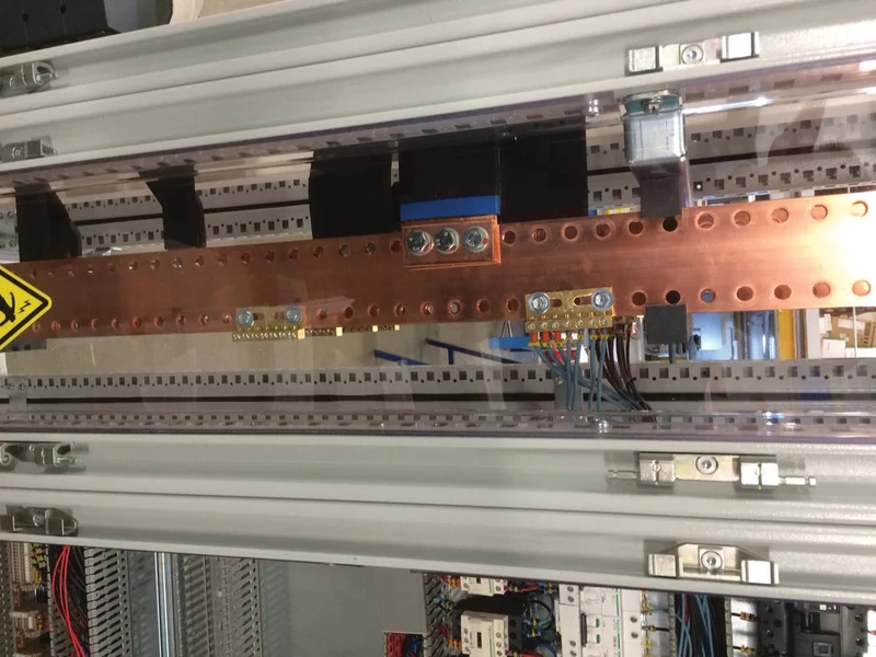 Nvent Eriflex CB7X16 Universelle Anschlussbusbar - 553150