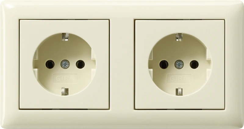 Gira Standard 55 Doppeltes SCHUKO Steckdose Mit Rahmen - 479301