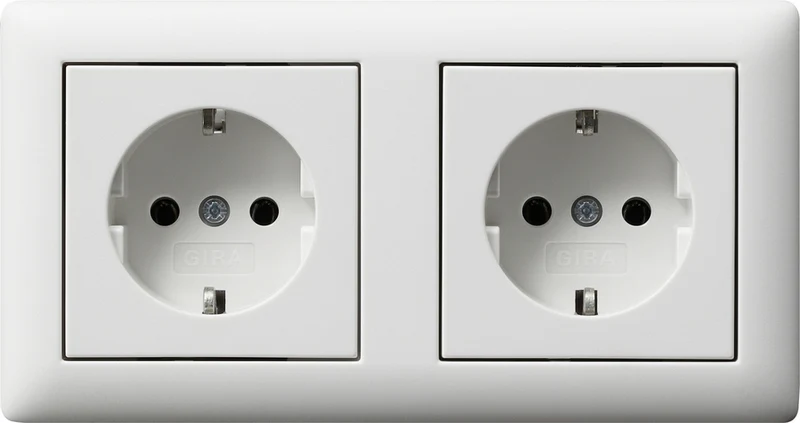 Gira Standard 55 Doppeltes SCHUKO Steckdose Mit Rahmen - 479304